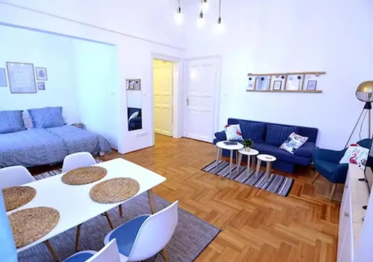 شقة Cozy Design Home - Near Keleti & Citypark بودابست